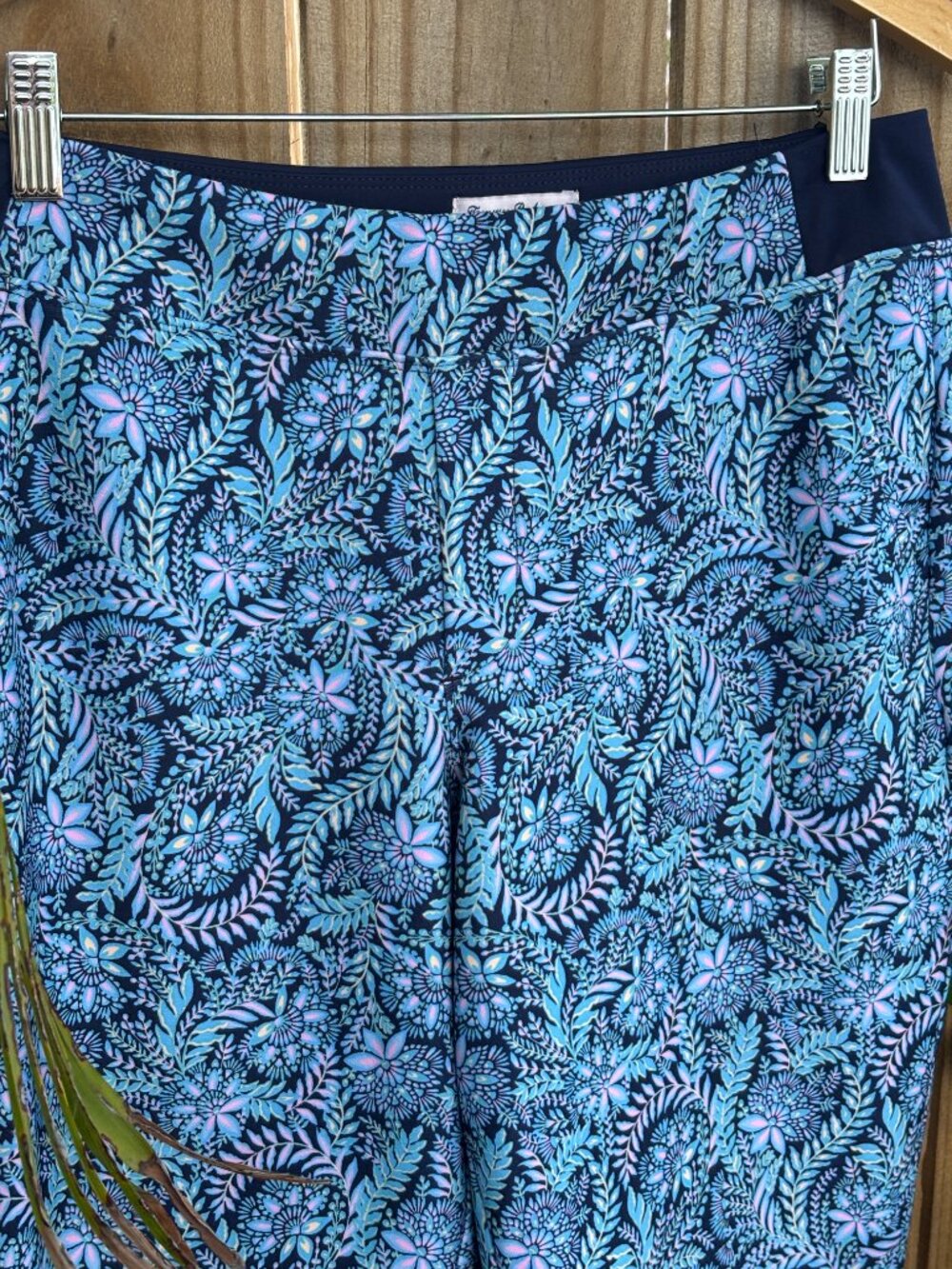 Tommy Bahama Everyday Active Pants Women’s S Multicolored Floral Paisley Stretch - Picture 3 of 12